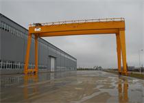 雄峰門式起重機(jī) 雄峰門式起重機(jī)